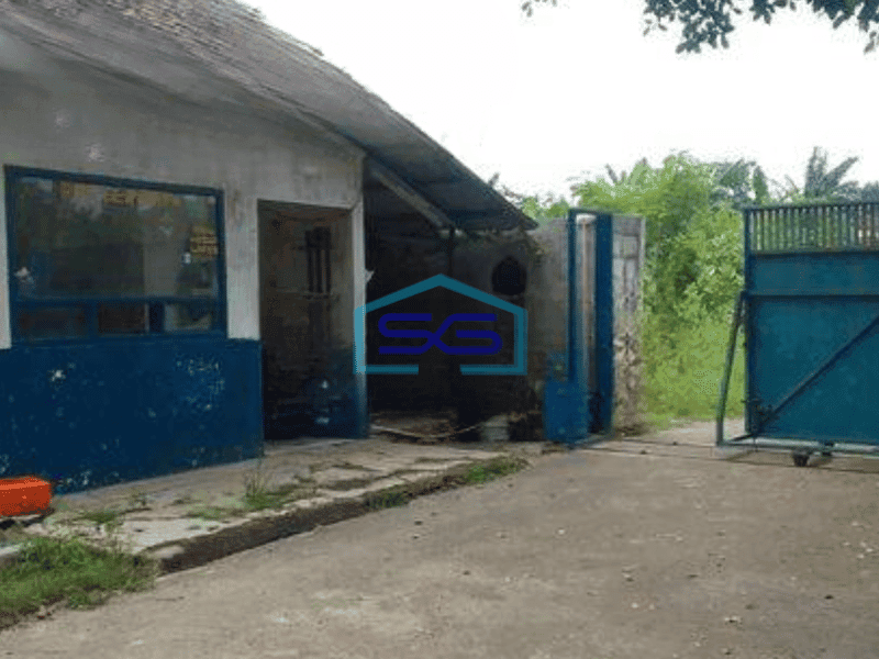 Dijual Pabrik Ex Garmen Luas Bangunan 9000 m² di Pinggir Jalan Raya Karawang Timur