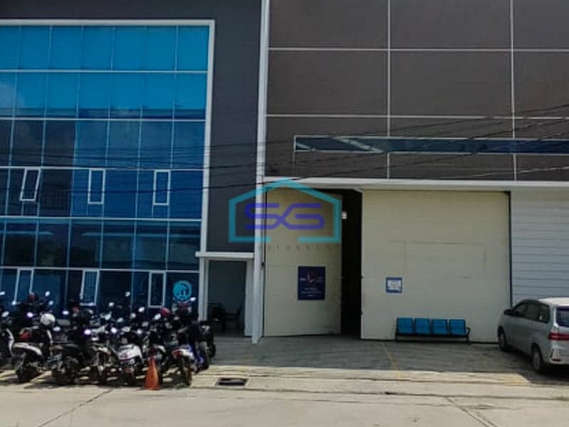 Disewakan Gudang Bagus di Komplek Pergudangan Cosmo Bizland Alang Alang Lebar Palembang LB 1000m2