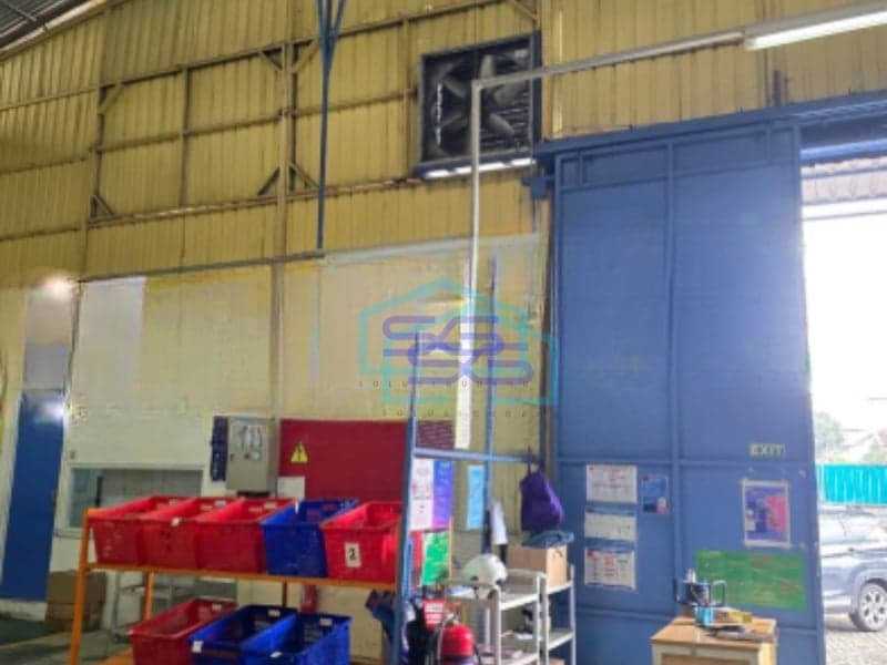 Disewakan Gudang Lokasi Bebas Banjir Siap Pakai Luas Bangunan  1407 m² di Bergas Semarang