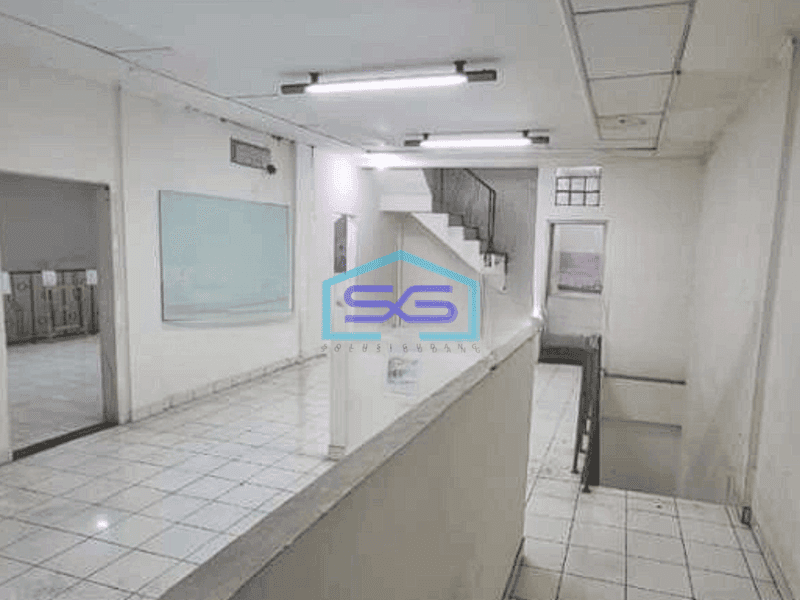 Dijual Ruko 3 Lantai Strategis Kopo Bandung SHM Luas Bangunan 400m2