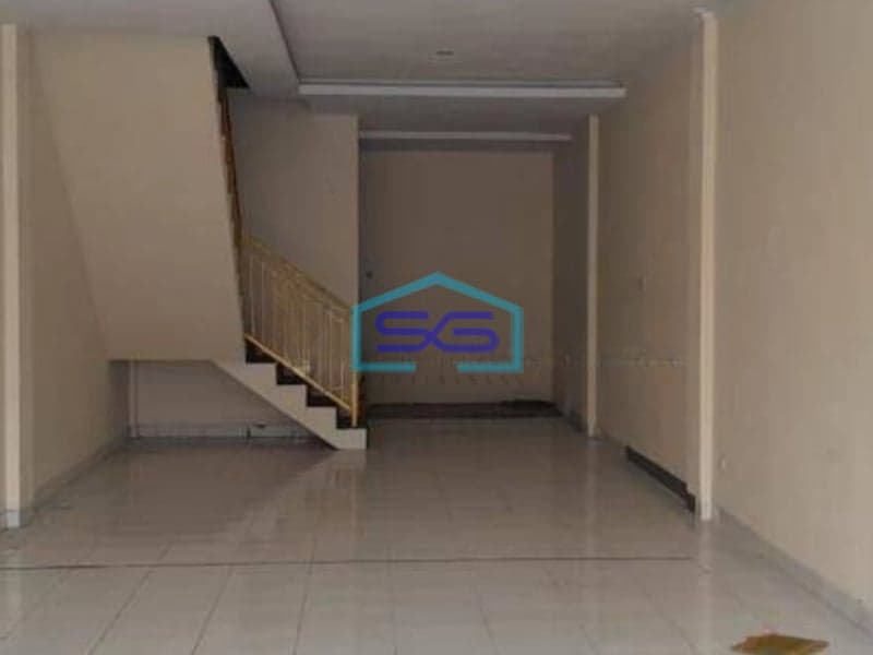 Disewakan Ruko Baru Renovasi 2,5 Lantai di Kemang Jakarta Selatan