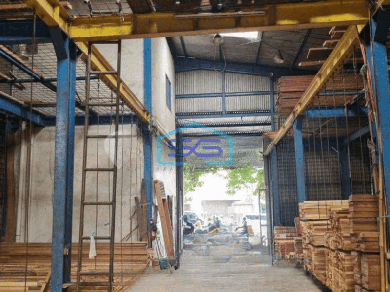 Disewakan Ruko Daerah Cibabat Cimahi Strategis LB 350m2