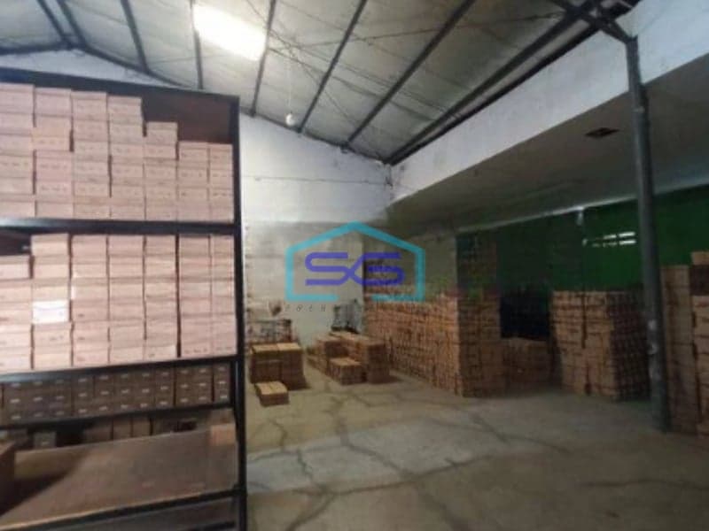 Disewakan Gudang Luas Bangunan 300 m² di Kalideres Jakarta Barat