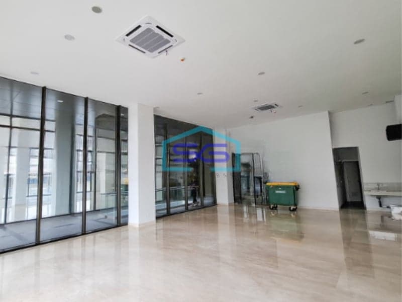 Disewakan Ruko Luas Bangunan 824 m² Lokasi Bebas Banjir di Gading Serpong Tangerang