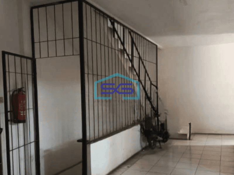 Dijual Ruko Lokasi Strategis Luas Bangunan 450 m² di Cihampelas Bandung
