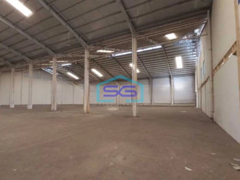 Dijual Gudang Luas Tanah 4300 m² Lokasi  Strategis di Bekasi