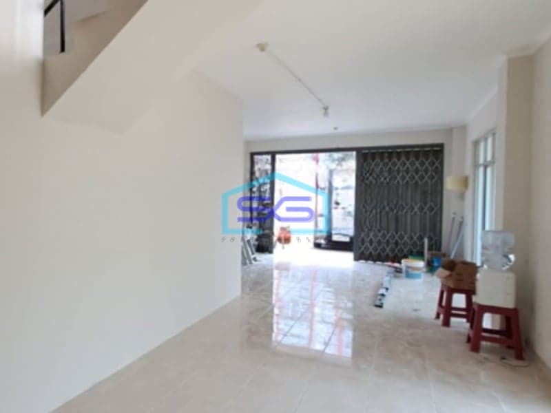 Disewakan Ruko Luas Bangunan 283 m² Lokasi di Kalideres Jakarta Barat