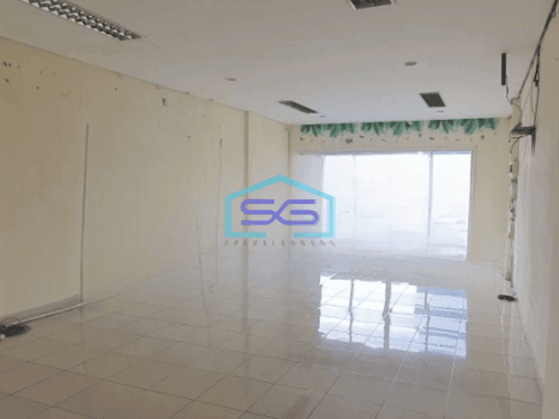 Disewakan Ruko Luas Bangunan 400 m² di Pluit Jakarta Utara