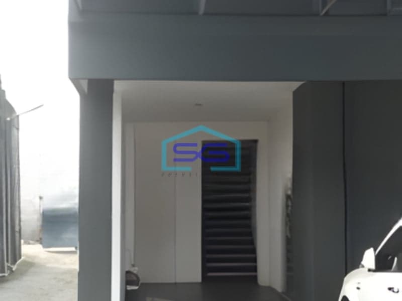 Dijual Gudang Ada Kantor Luas Bangunan 1600 m² Lokasi di Tangerang