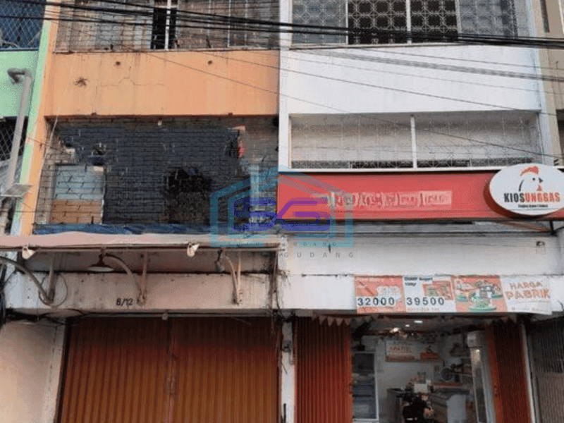 Disewakan Ruko Siap Pakai di Pinangsia Taman Sari Jakarta Barat