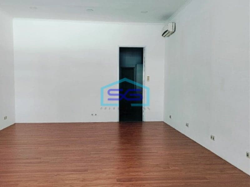 Dijual Ruko Di Lokasi Sangat Strategis Di Jakarta Selatan Bangunan 4 Lantai