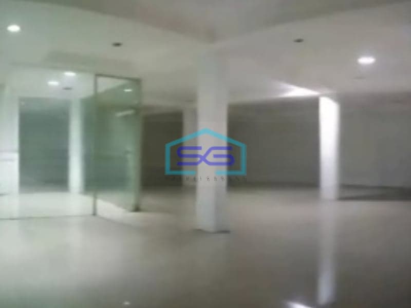 Disewakan Ruko Luas Bangunan  600 m² Lokasi Pinggir Jalan Fatmawati Jakarta Selatan