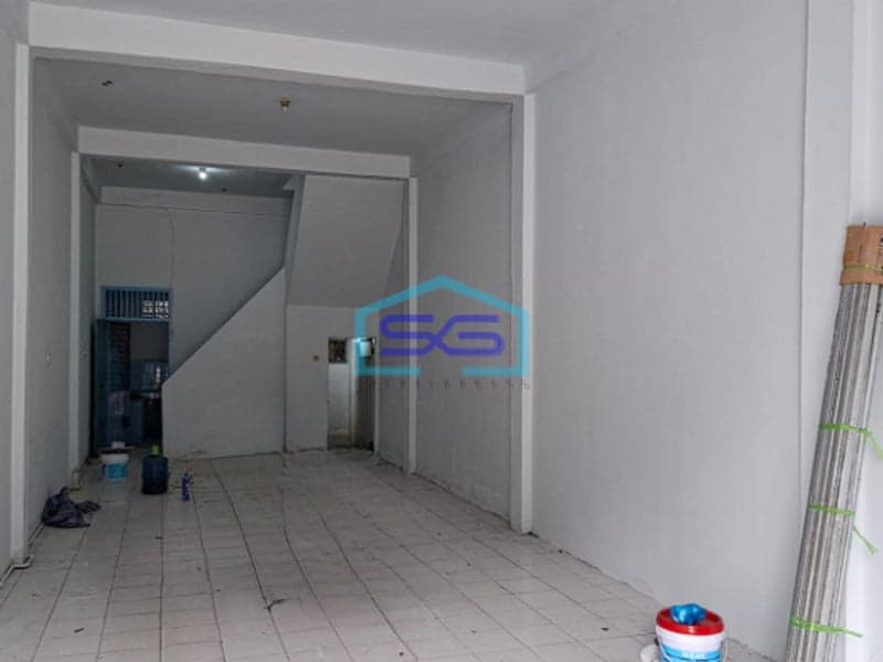 Disewakan Ruko Strategis di Jalan Abdul Rozak Palembang Akses Gampang LB 150m2