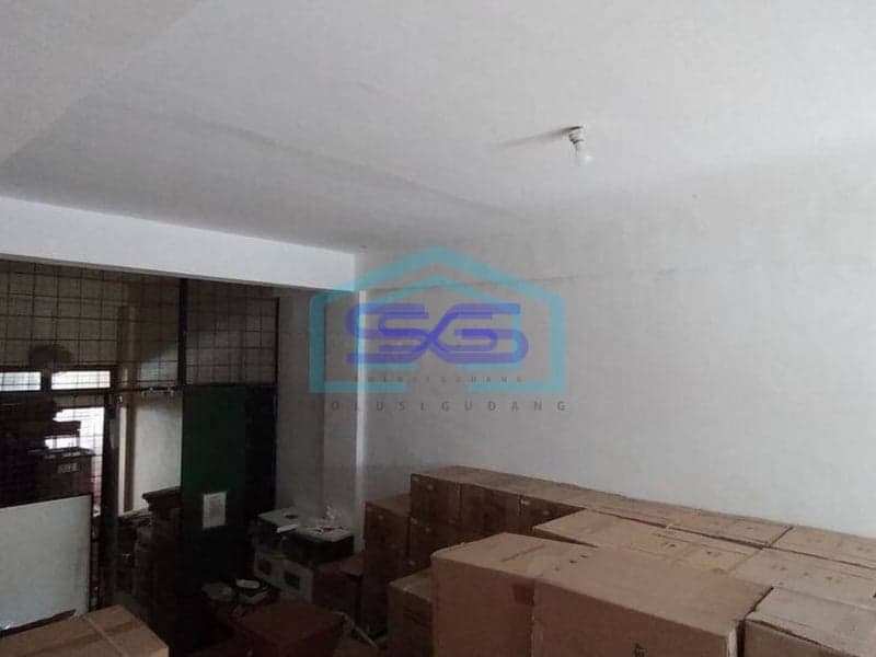 Dijual atau Disewakan Ruko 3 Lantai Lokasi Strategis Fasilitas Parkir Luas