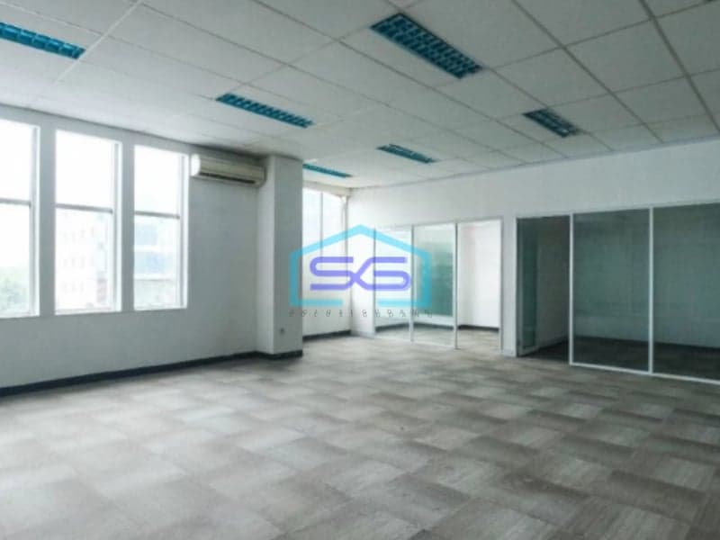 Dijual Gedung Kantor Bagus Lokasi Strategis di Jakarta Selatan LB 1200m2