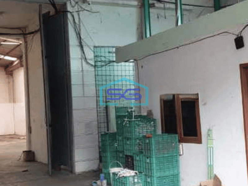 Disewakan Gudang Ada Kantor Luas Bangunan  430 m² di Pantai Indah Kapuk Jakarta Utara