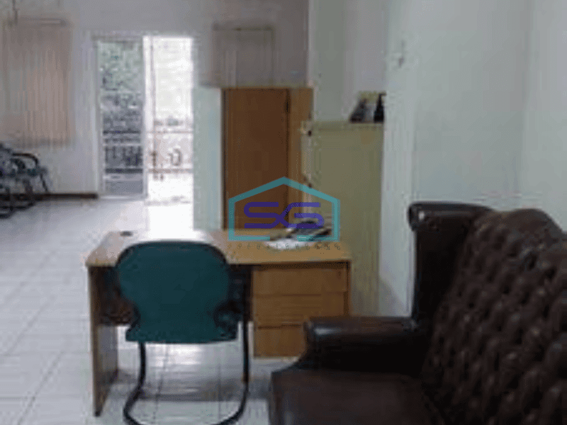 Disewakan Murah Dan Bagus Ruko 4 Lantai Luas 964 m² Akses 2mobil di Menteng Jakarta Pusat