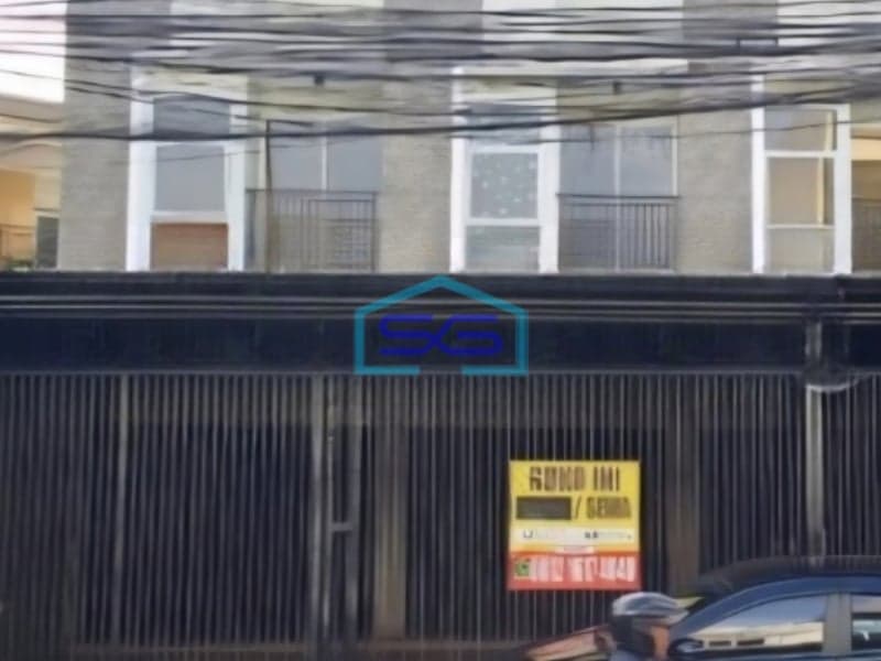 Disewakan Ruko 3 Lantai Luas Bangunan  280 m² Lokasi di Tomang Jakarta Barat