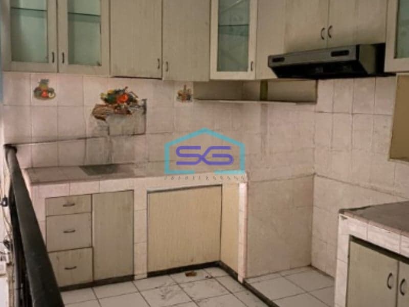 Dijual Ruko Luas Bangunan  300 m² Lokasi Taman Palem Jakarta Barat