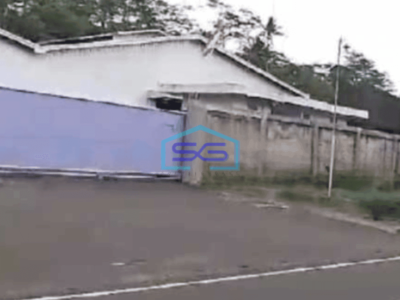 Dijual Gudang pabrik plywood lokasi Temanggung luas 18448m2