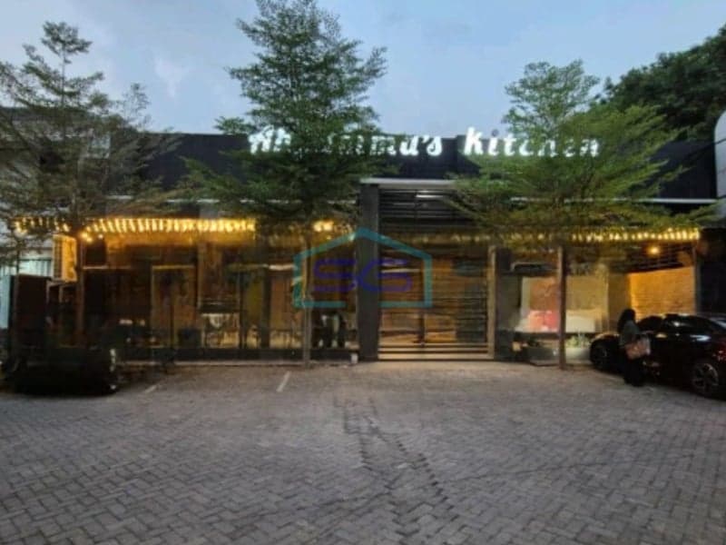 Disewakan Ruang Usaha Area Parkir Luas Lokasi di Sidoarjo Jawa Timur