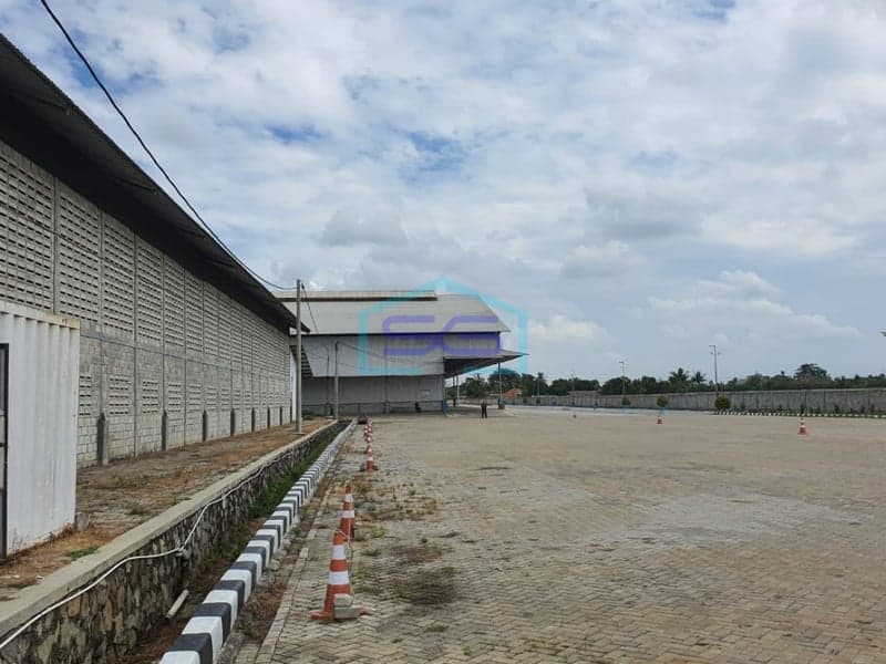 Disewakan Gudang Karawang Barat Bangunan Siap Pakai.Kondsisi Istimewa di Karawang.