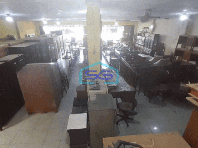 Disewakan Ruko Lokasi Strategis di Pinggir Jalan Klender Jakarta Timur  Luas Bangunan  330 m²