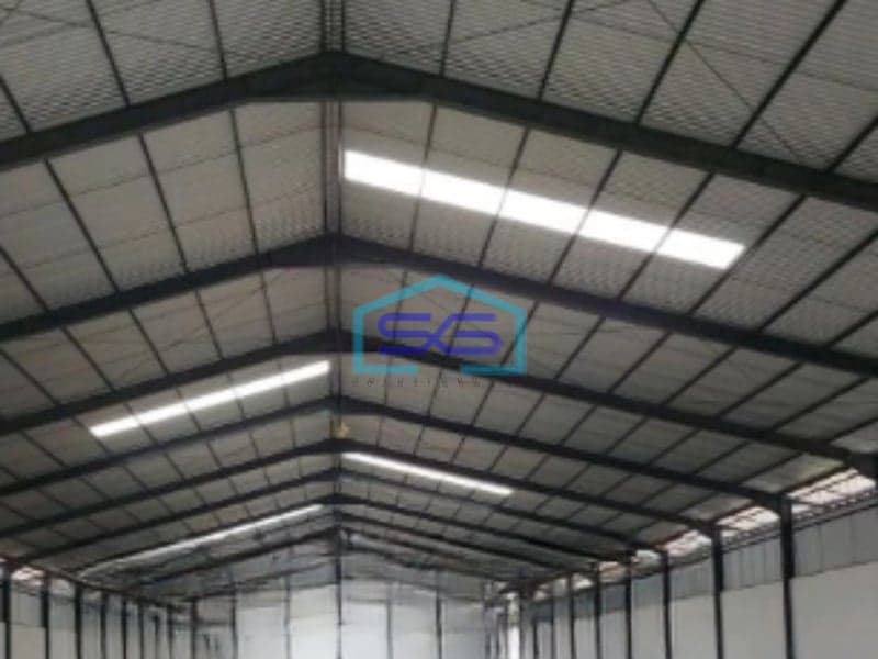 Disewakan Gudang Luas Bangunan  5274 m² Lokasi Bebas Banjir Siap Huni di Surabaya