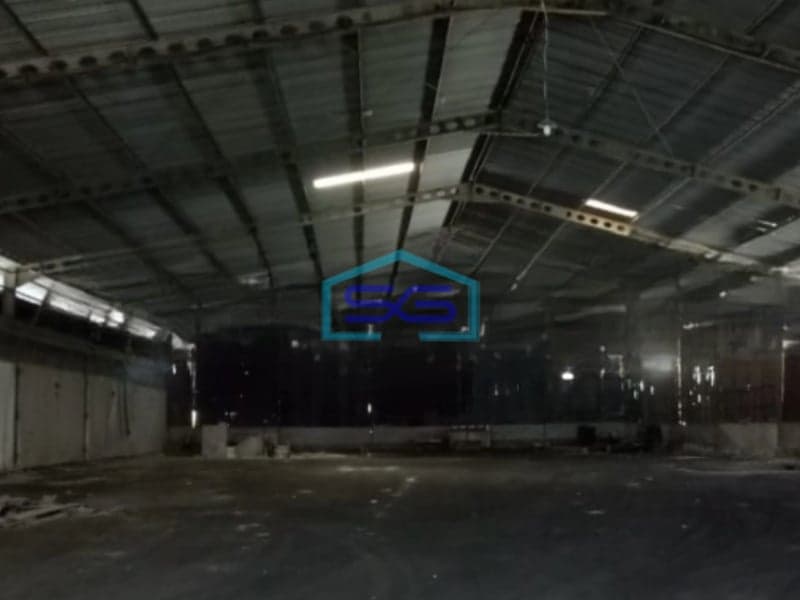 Disewakan Gudang Luas Bangunan  2550 m² Lokasi Margomulyo Surabaya