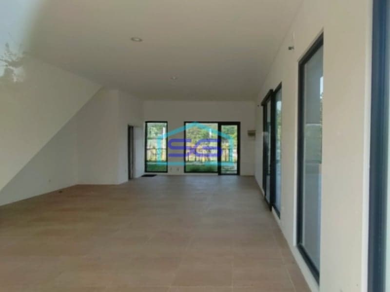 Disewakan Ruko 3 Lantai Baru Area Lippo Cikarang Bekasi Siap Huni LB 135m2