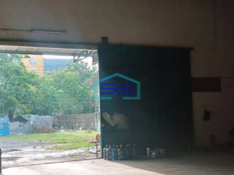 Disewakan Gudang halaman luas di Semarang Timur Luas Bangunan 600 m²