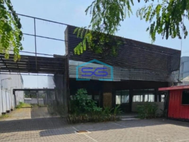 Disewakan Ruko di Arief Rahmat Hakim Surabaya LB 500m2 Bagus HGB