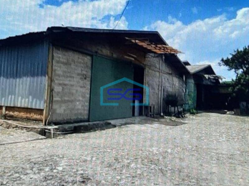 Dijual Gudang Bagus Lokasi Strategis Dipinggir Jalan Raya Parung Bogor LT 4900m2