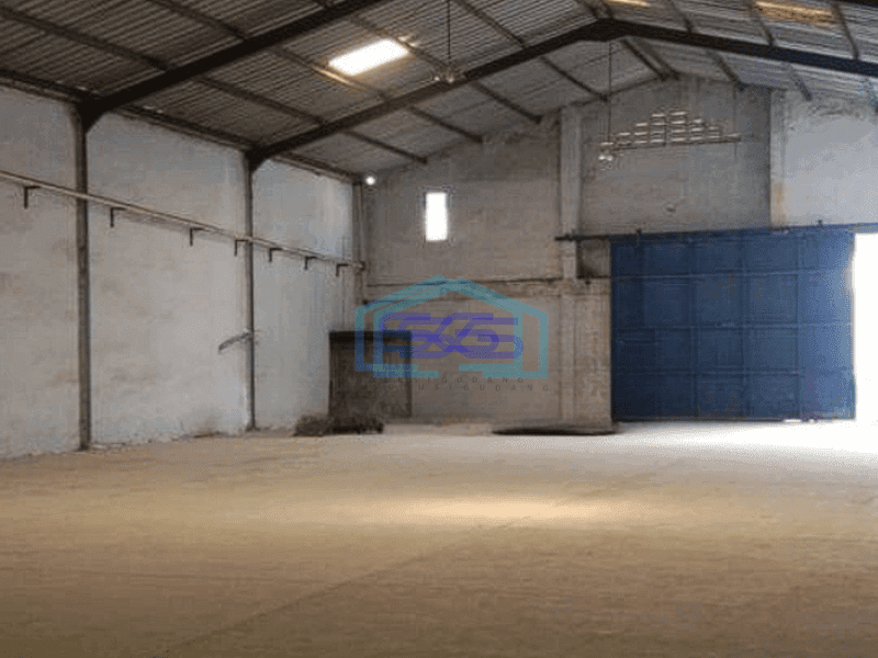 Disewakan gudang 1000m2 muat cont 40 feet di Pondok Indak Dadap