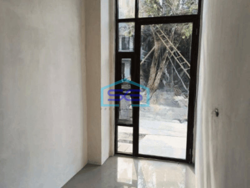 Dijual Gudang Akses Transportasi Luas Bangunan  216 m² di Teluk Naga Tangerang