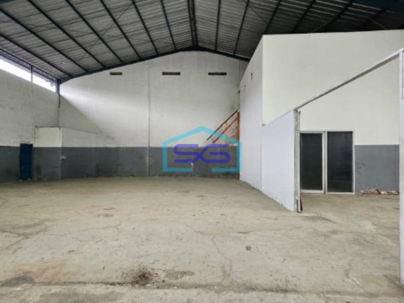 Disewakan Gudang Luas Bangunan  1000 m²  Lokasi Tangerang