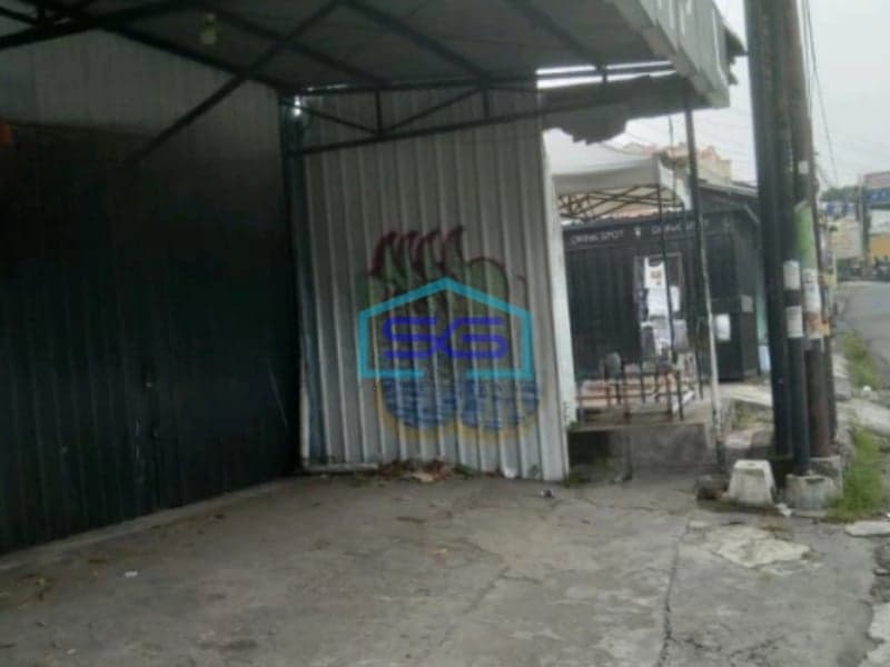 Disewakan Ruko Strategis Pinggir Jalan Utama, Ngaliyan, Kota Semarang Luas Bangunan  260 m²