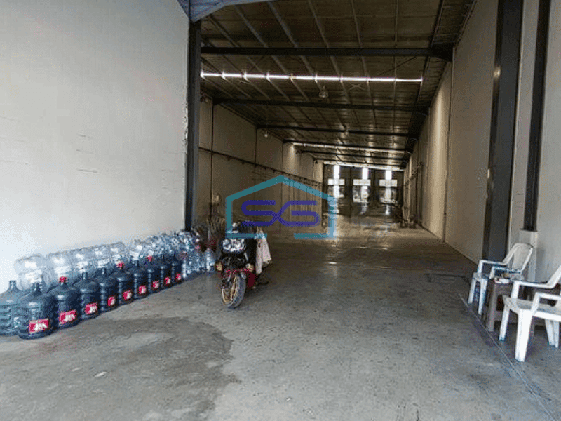 Disewakan Pabrik Dalam Kawasan Office 3 Lantai Area Cikarang LT 1298m2