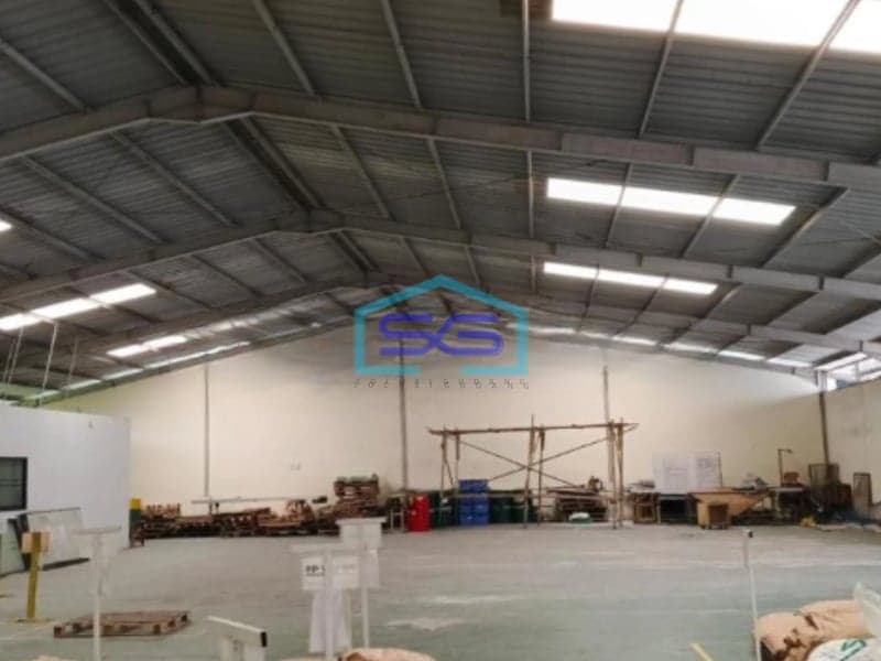 Disewakan Gudang Lokasi Strategis Di Cikande Serang Banten Luas Bangunan  1400 m²