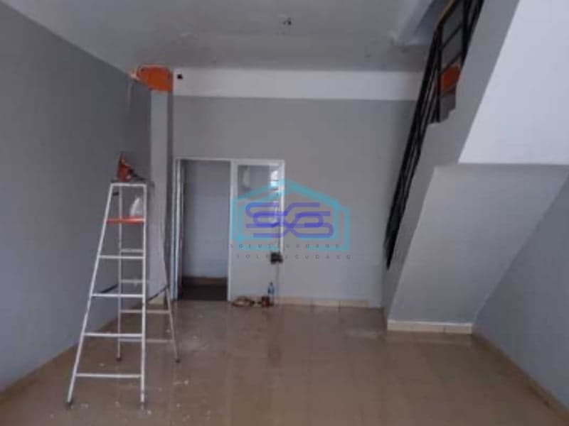 Disewakan Ruko Hadap Jalan Raya Di Bolsena Paramount Gading Serpong Tangerang Luas Bangunan  184 m²