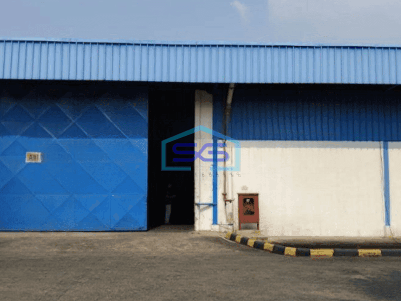 Disewakan Gudang Murah Luas Bangunan 12000 m² di Karawang Barat