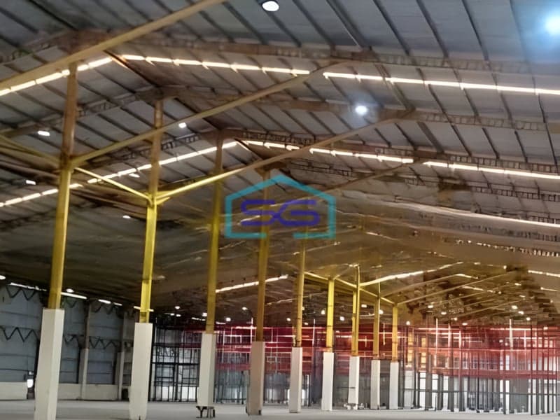 Dijual Gudang Akses Container 40 Feet Luas Bangunan 10000 m² di Bekasi