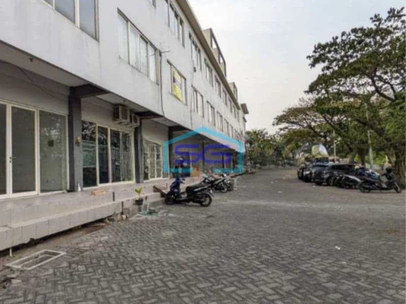 Dijual Ruko Royal Town Regency, Hadap Jalan Kembar Gunung Anyar Surabaya Luas Bangunan  189 m²