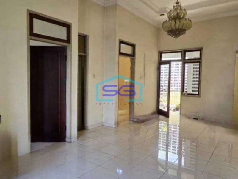 Disewakan Ruang Usaha Strategis Yos Sudarso Solo Harga Nego Luas Bangunan 170m2