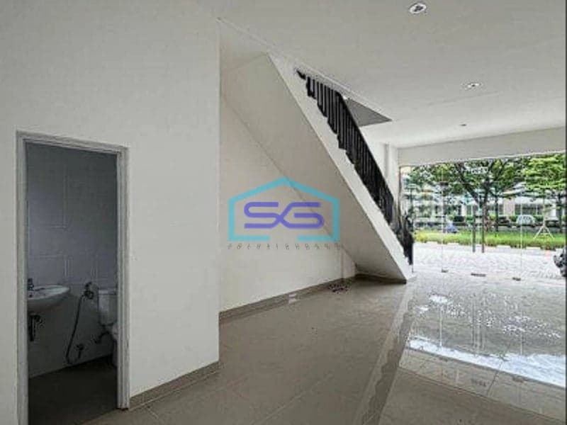 Disewakan Murah Ruko Siap Pakai Di Daerah Kalideres Jakarta Barat LB 140m2