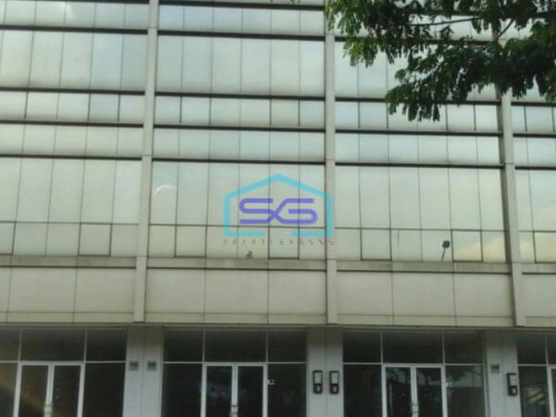 Disewakan Tiga Ruko Gandeng Rukan New Castle Green Lake City hadap Boulevard Jakarta Barat