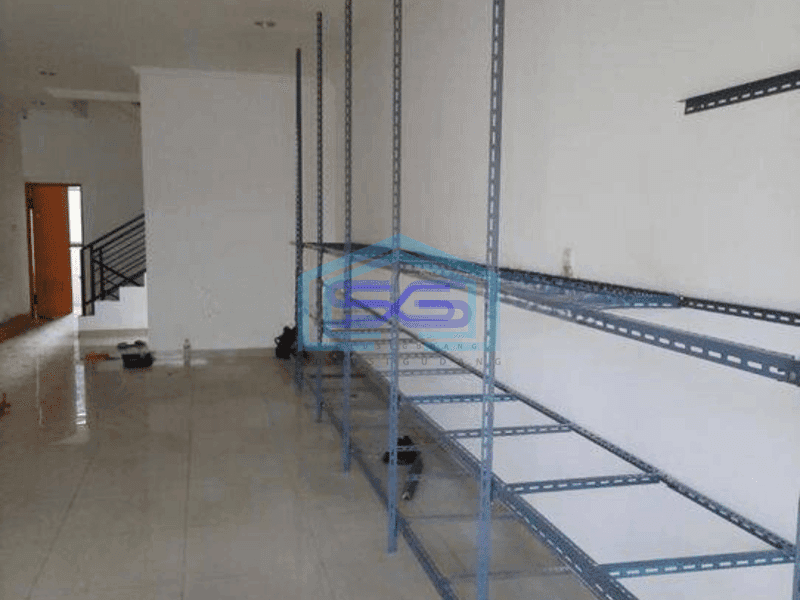 Disewakan ruko duri kepa jakarta barat lokasi bagus