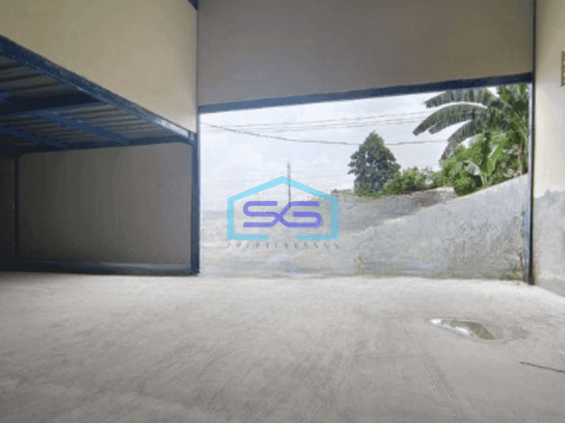 Disewakan Gudang Pinggir Jalan Utama Luas Tanah 1100 m² di Narogong Bekasi