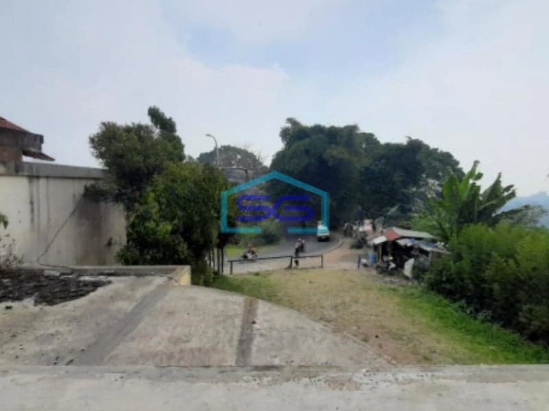 Dijual Gedung di Setiabudi Bandung Mainroad Hitung Tanah Jual Cepat LT 1059m2