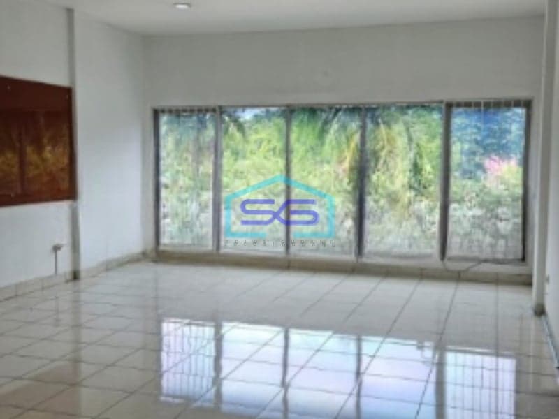 Disewakan Ruko Luas Bangunan  250 m² Lokasi di Jakarta Utara